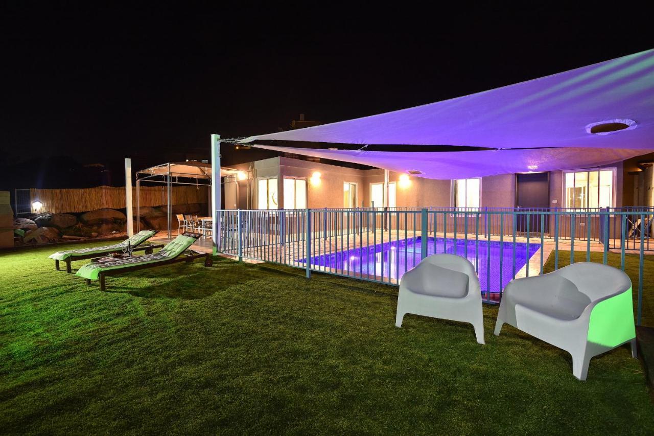 Shmulik'S Resort Couples Or Families Only 해드 네스 외부 사진