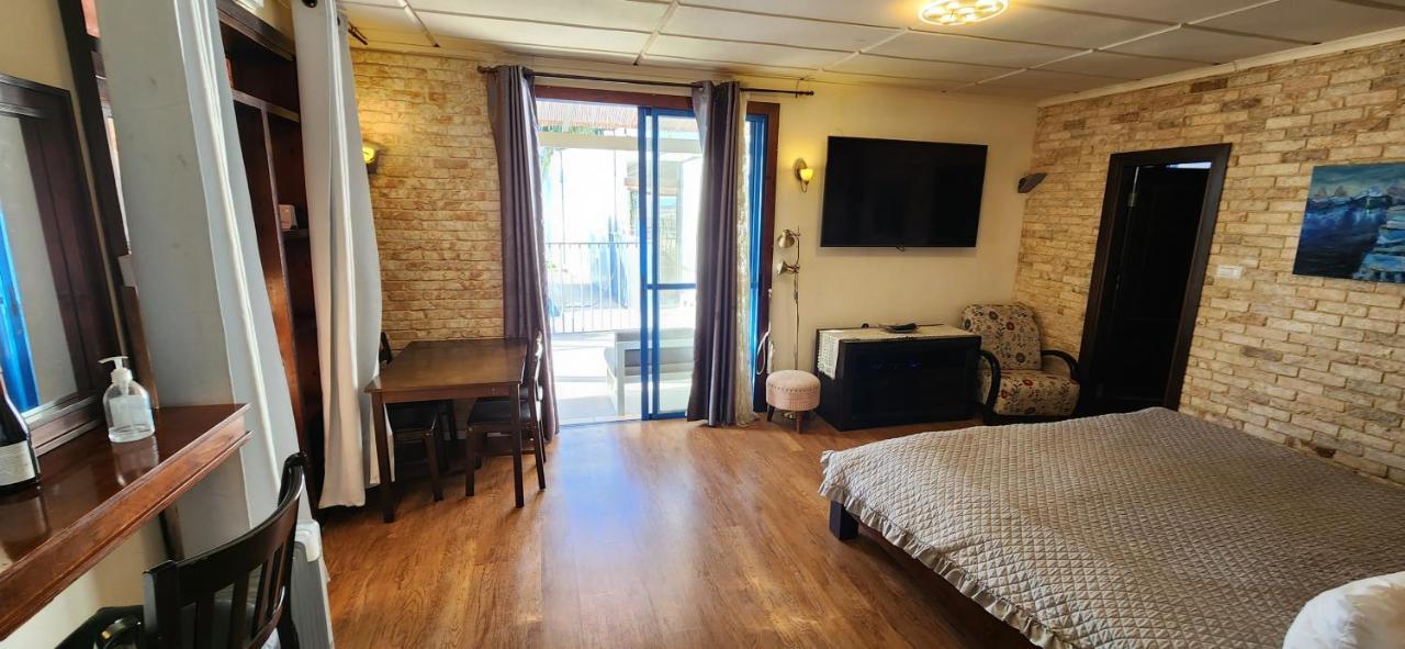 Shmulik'S Resort Couples Or Families Only 해드 네스 외부 사진
