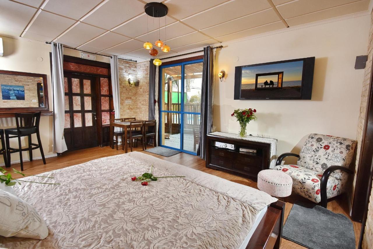 Shmulik'S Resort Couples Or Families Only 해드 네스 외부 사진